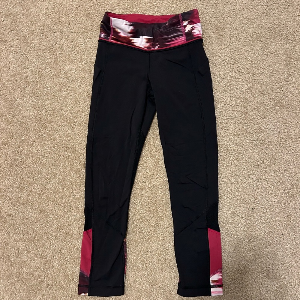 Lululemon size 2 wonder train leggings